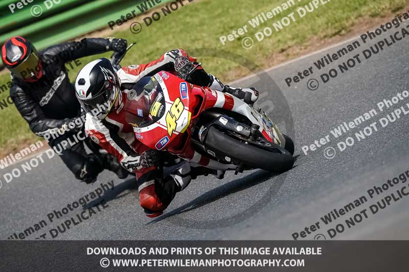 enduro digital images;event digital images;eventdigitalimages;mallory park;mallory park photographs;mallory park trackday;mallory park trackday photographs;no limits trackdays;peter wileman photography;racing digital images;trackday digital images;trackday photos